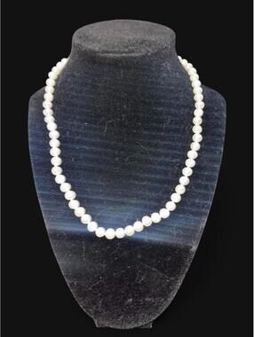 JCM Vintage White Pearl Necklace with 14K Gold Clasp